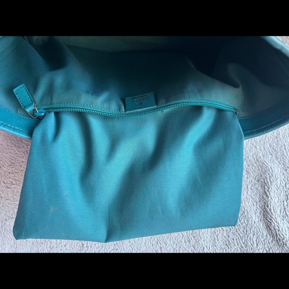 AUTHENTIC GUCCI BLUE COATED LEATHER Gg SUPREME TOTE BAG - Picture 6 of 16